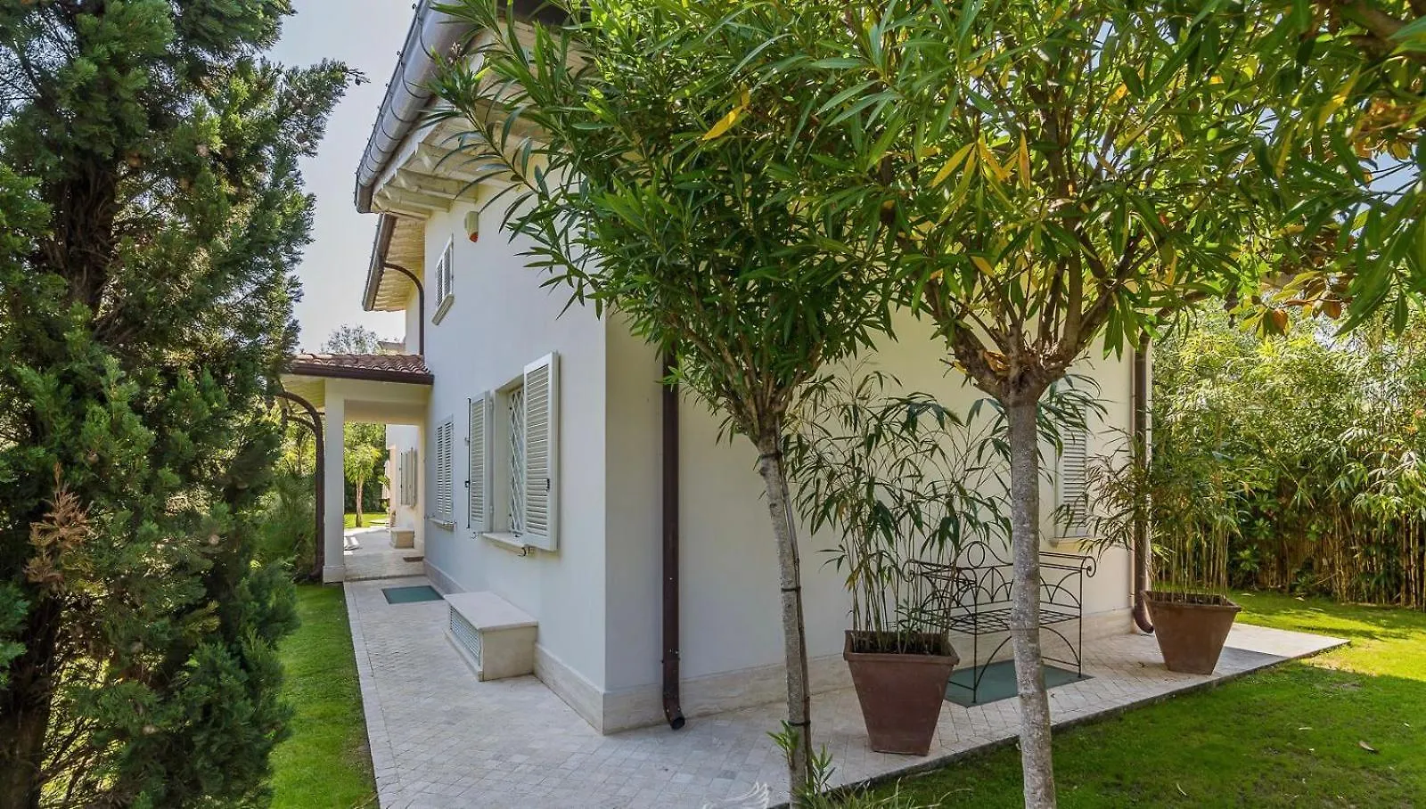 -Villa With Swimming Pool Forte Dei Marmi-